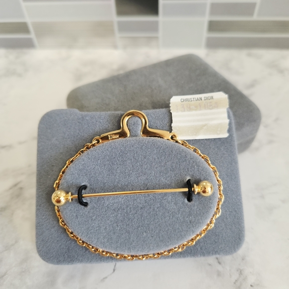 !!! SOLD !!! CHRISTIAN DIOR Vintage Necktie Pin & Chain Set - Picture 4 of 11